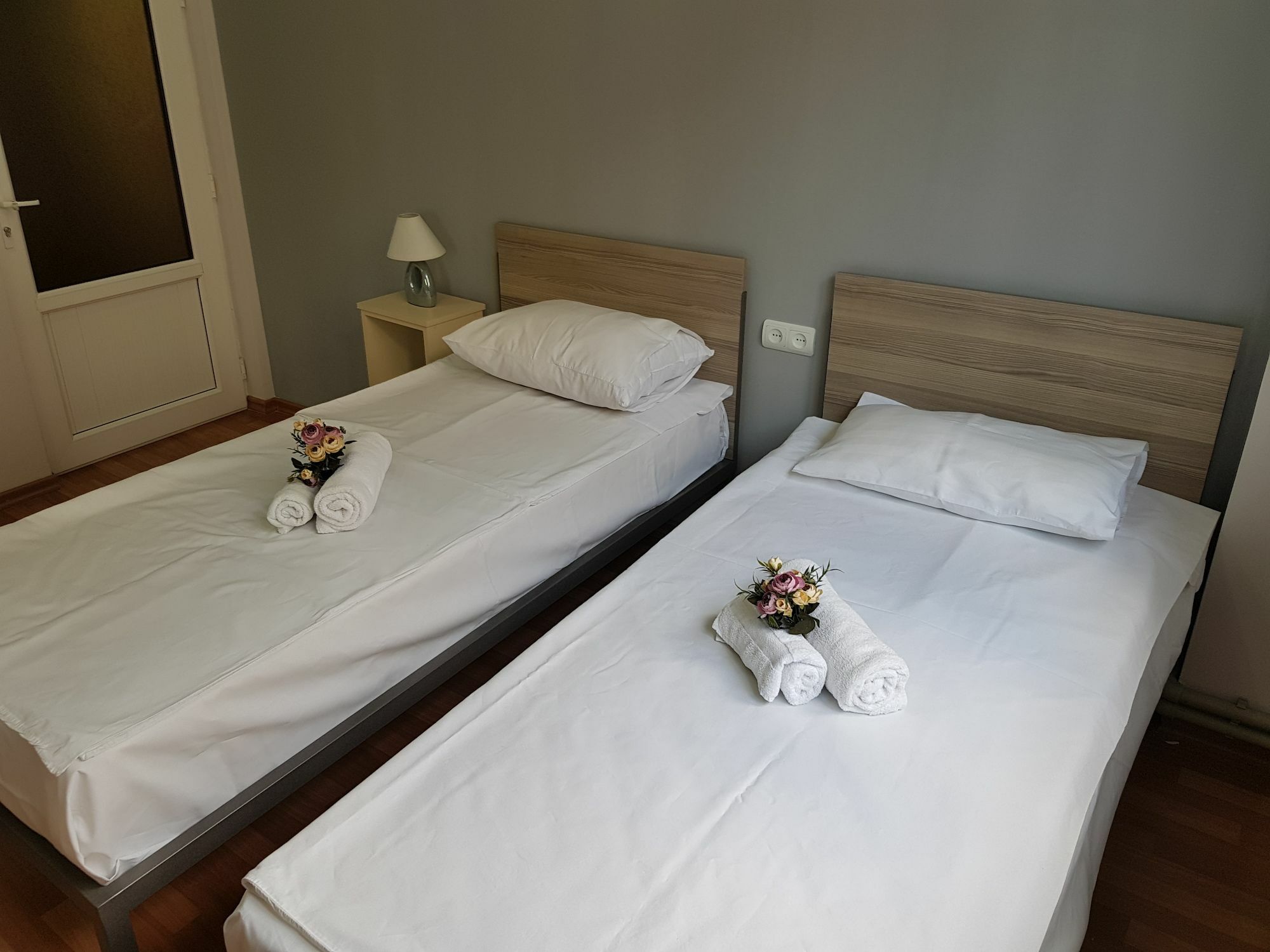 Welcome Friends Hostel Erivan Dış mekan fotoğraf